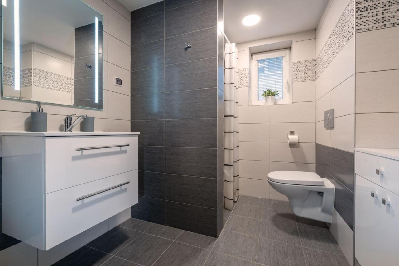 A&A Apartmany Liptovský Mikuláš エクステリア 写真